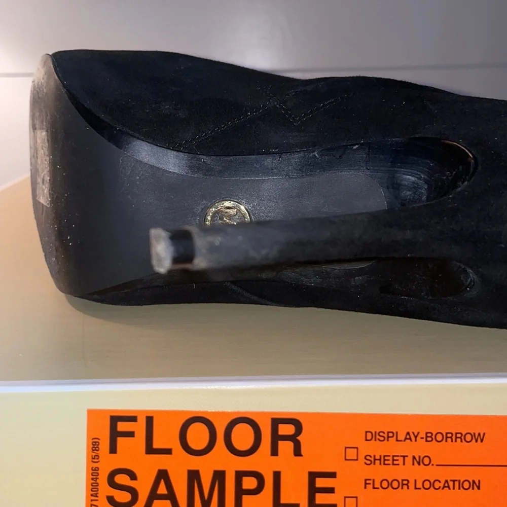 Michael Kors Remi Bootie Size 7.5 - Picture 6 of 7